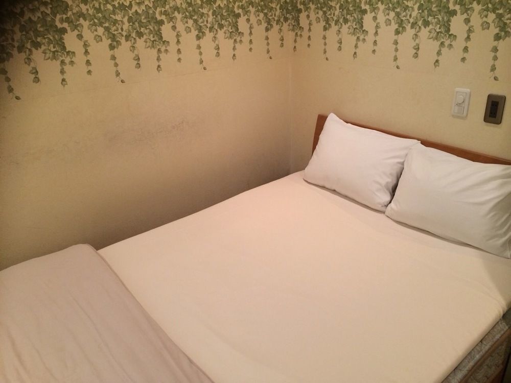 Uehonmachi Plaza Hotel (Adults Only) Osaka Zewnętrze zdjęcie